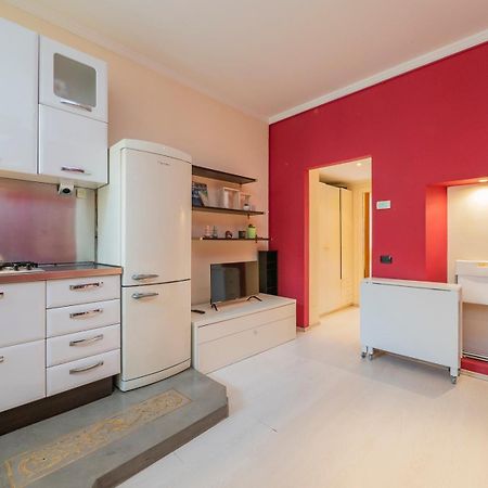 Xenia Apartments - Colorful Apartment In Fiera Area Mailand Exterior foto