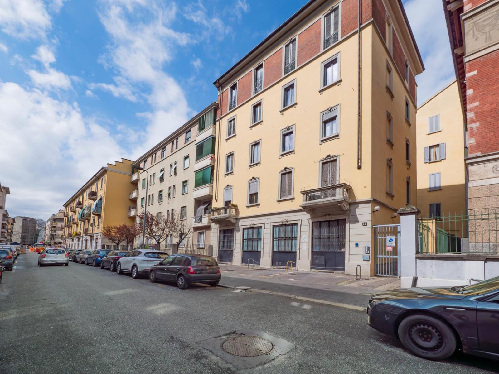 Xenia Apartments - Colorful Apartment In Fiera Area Mailand Exterior foto